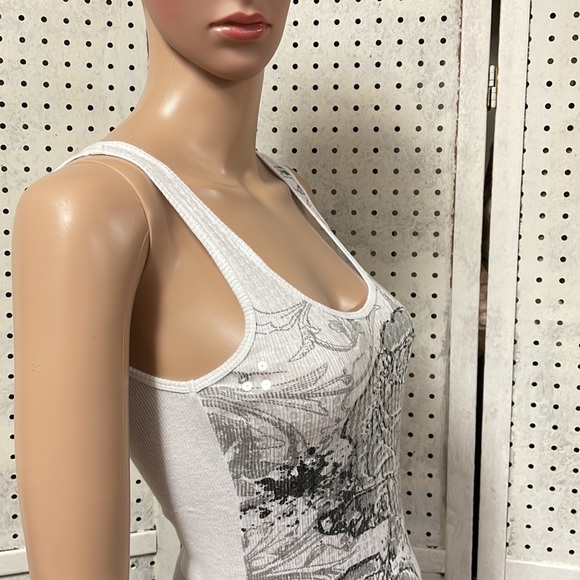 Almost Famous tank - Picture 7 of 10